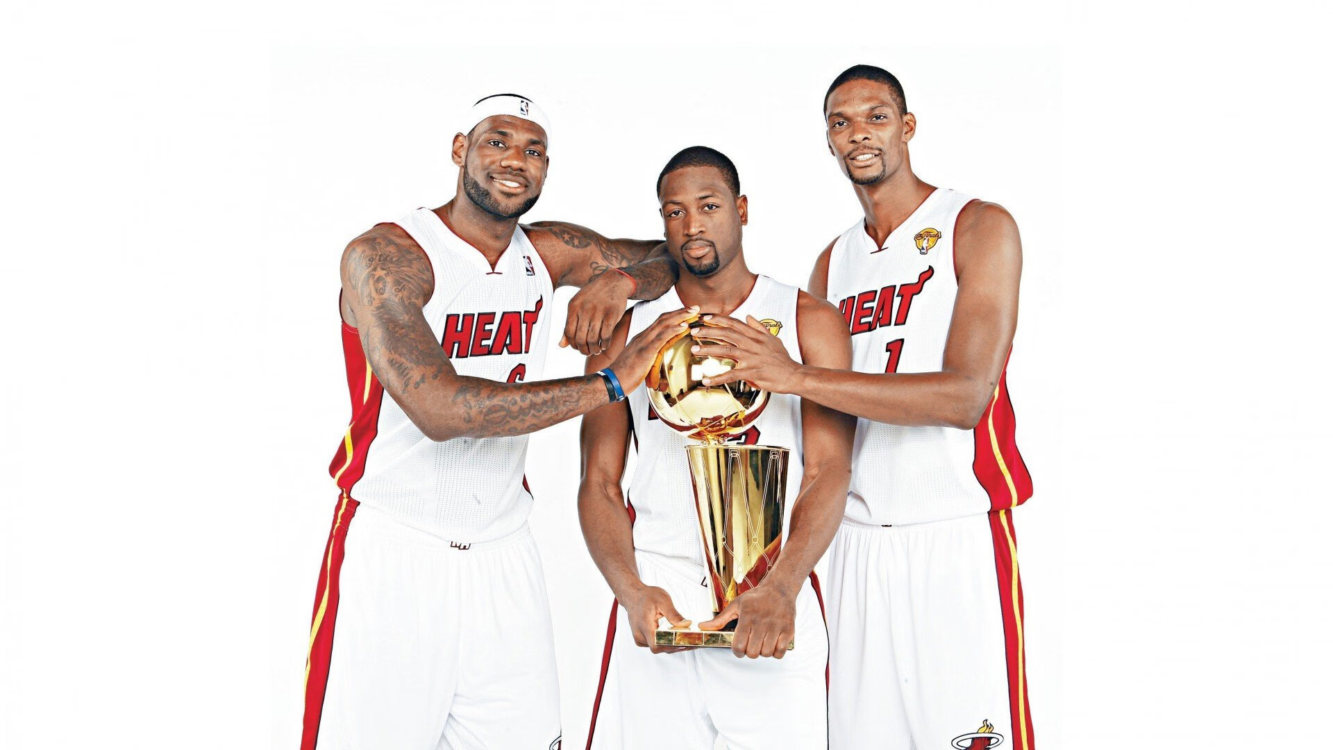 杨瀚森表现耀眼，阿夫迪亚全能发光，开拓者不敌热火的比赛启示